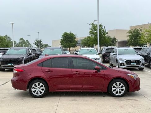 Used 2026 Toyota Corolla LE image 5