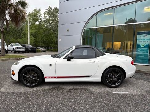 Used 2015 MAZDA MX-5 Miata Club image 2