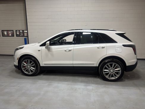 Used 2024 Cadillac XT5 Sportv image 2