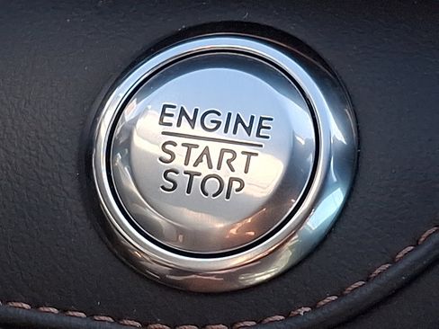 Used 2024 Lincoln Nautilus Reserve w/ Equipment Group 202A image 22