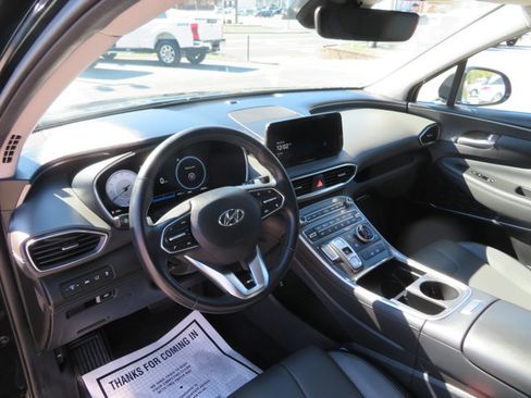 Used 2023 Hyundai Santa Fe SEL w/ Premium Package image 9
