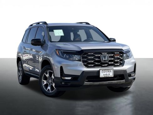 Used 2022 Honda Passport TrailSport image 1