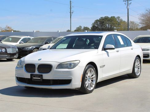 Used 2012 BMW 750Li image 3