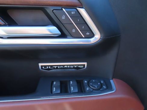 Used 2025 GMC Sierra 1500 Denali Ultimate AWD/4WD image 16