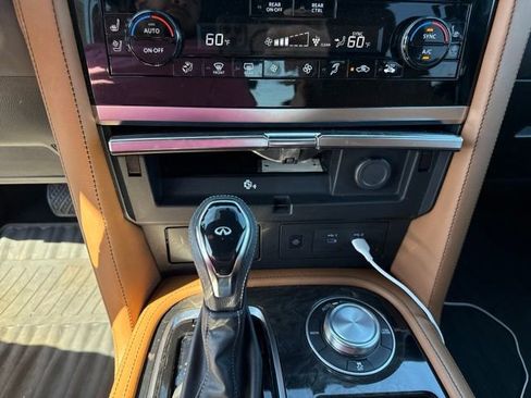 Used 2023 INFINITI QX80 Sensory w/ Cargo Package AWD/4WD image 21