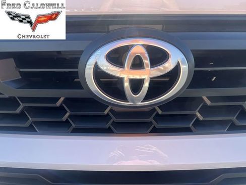 Used 2025 Toyota Tacoma TRD Off-Road image 36