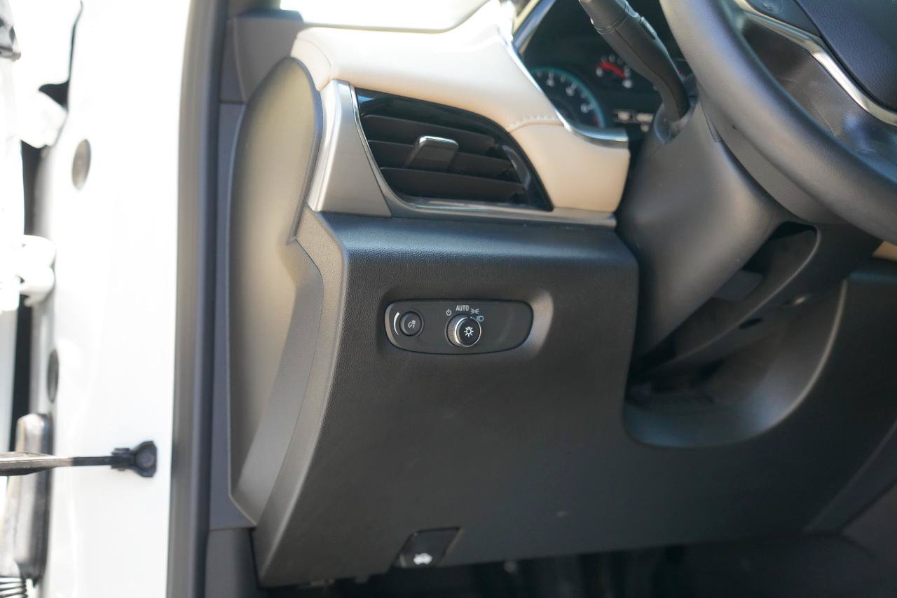 Used 2023 Chevrolet Traverse LS AWD/4WD image 27