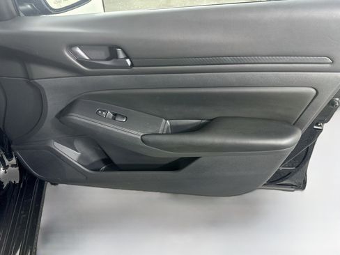 Used 2023 Nissan Altima 2.5 S FWD image 31