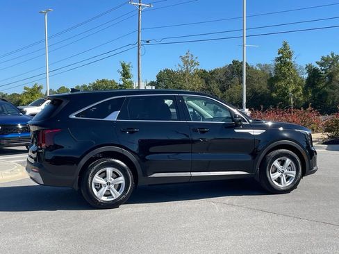 New 2026 Kia Sorento LX FWD image 8