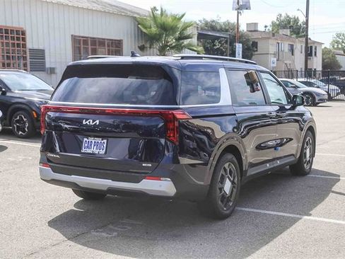 New 2026 Kia Carnival EX image 9