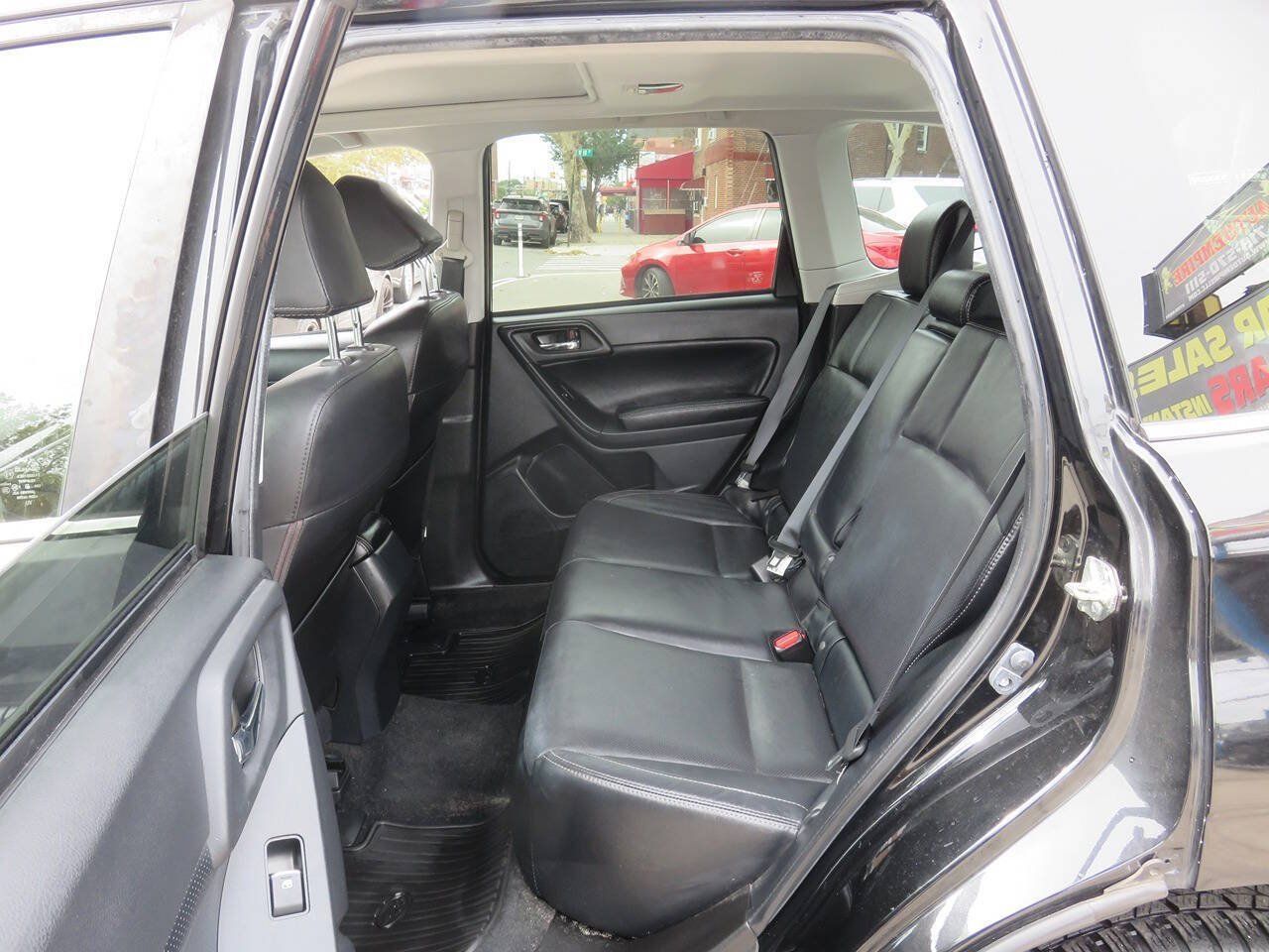 Used 2017 Subaru Forester 2.5i Limited AWD/4WD image 17