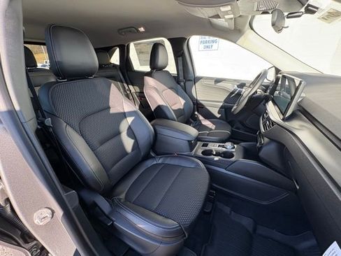 New 2026 Ford Escape SE w/ Class II Trailer Tow Package image 27