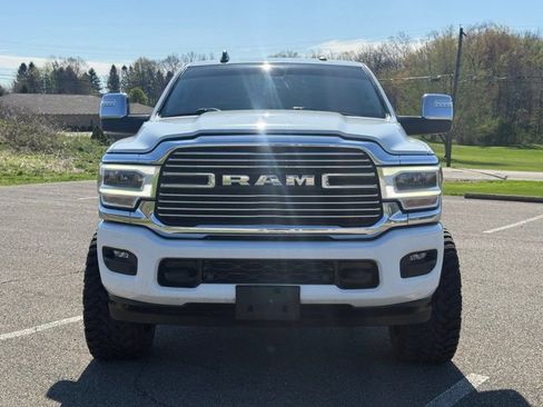 Used 2024 RAM 2500 Laramie AWD/4WD image 2
