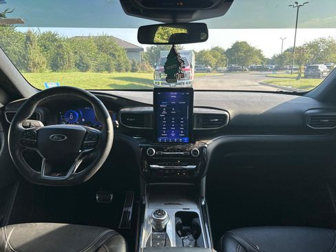 Used 2022 Ford Explorer ST w/ Equipment Group 401A AWD/4WD image 5