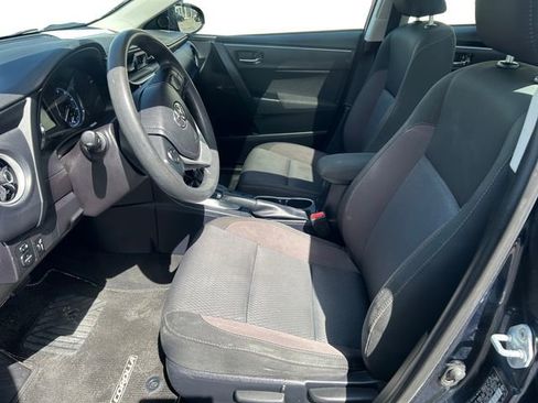Used 2017 Toyota Corolla LE w/ LE Premium Package w/Moonroof image 10