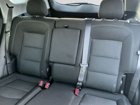 Used 2024 GMC Terrain SLE image 13