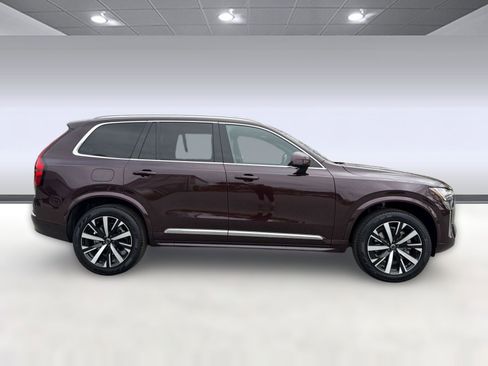 New 2026 Volvo XC90 B5 Core w/ Protection Package image 8