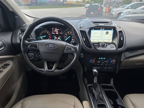 Used 2017 Ford Escape Titanium FWD image 14