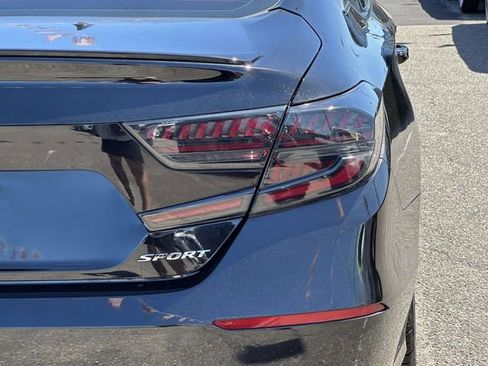 Used 2020 Honda Accord Sport image 13