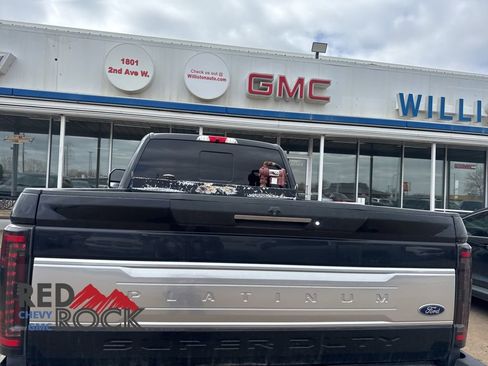 Used 2019 Ford F350 Platinum w/ Platinum Ultimate Package AWD/4WD image 10