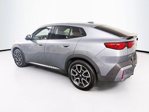 Used 2025 BMW X2 xDrive28i w/ Convenience Package AWD/4WD image 5