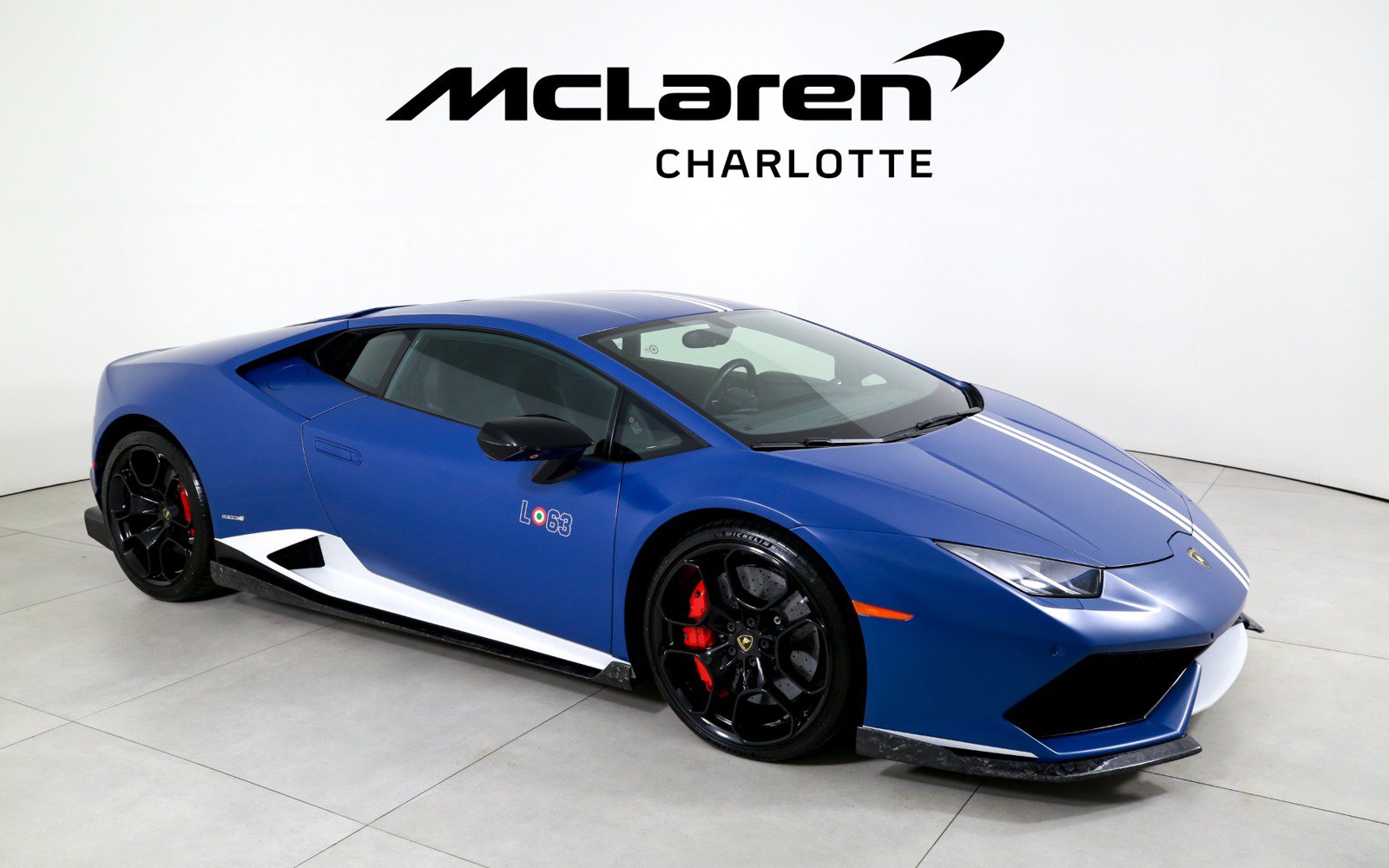 Used 2017 Lamborghini Huracan LP 610-4 AWD/4WD image 2