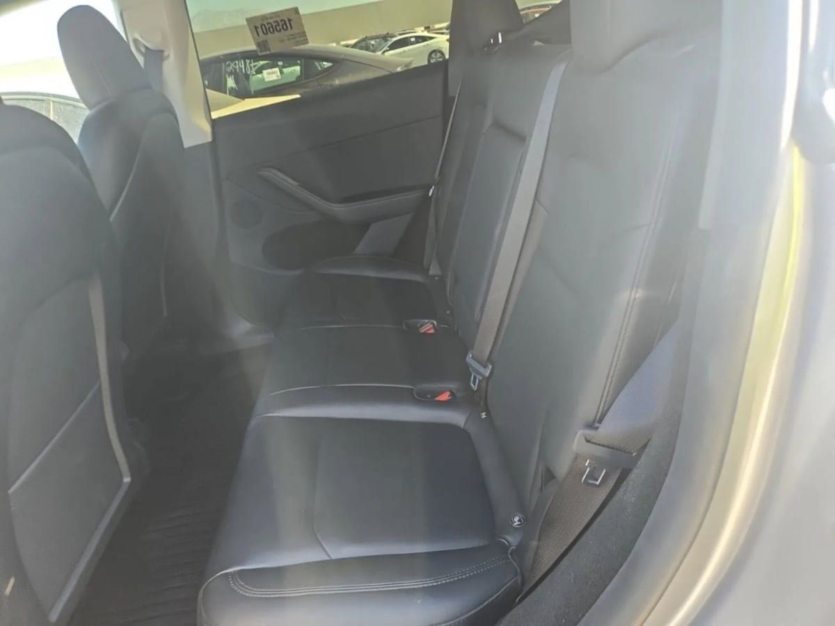 Used 2024 Tesla Model Y Performance AWD/4WD image 10
