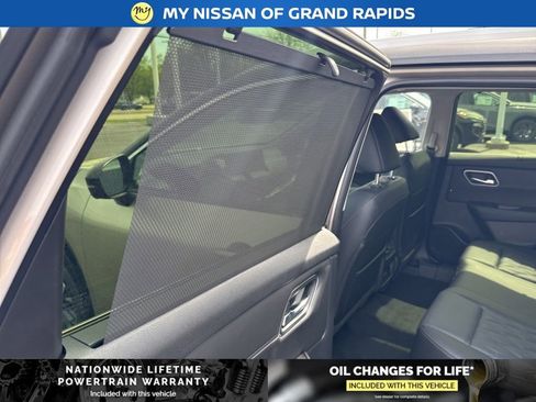 New 2026 Nissan Rogue Platinum AWD/4WD image 15