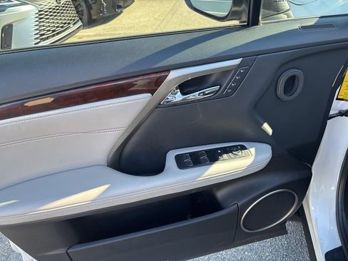 Used 2019 Lexus RX 350 FWD w/ Navigation Package image 16