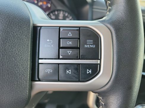 Used 2024 Ford Expedition XLT image 21