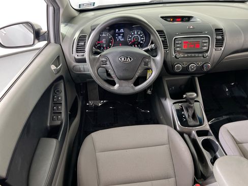 Used 2017 Kia Forte LX FWD image 19