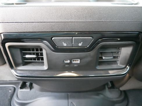 Used 2024 GMC Sierra 1500 AT4X image 13