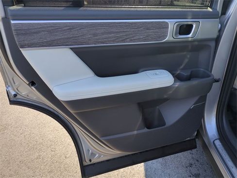 Used 2024 Hyundai Santa Fe Calligraphy image 23