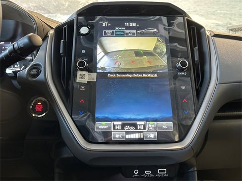 Used 2025 Subaru Crosstrek 2.0i Premium image 18