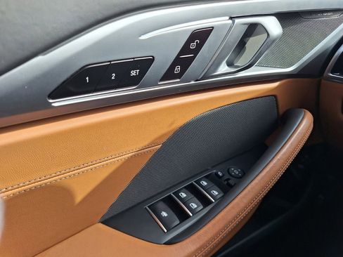 Used 2022 BMW 840i Convertible image 21