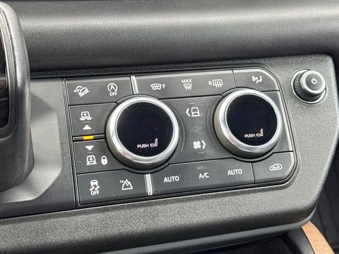 Used 2021 Land Rover Defender 110 X image 23