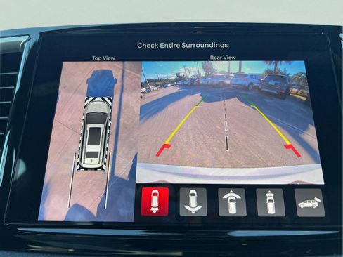 New 2026 Chrysler Pacifica Select FWD image 17