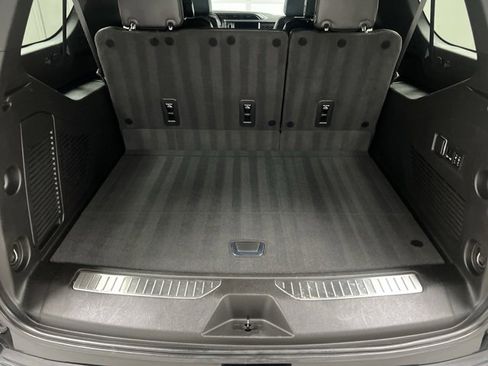 Used 2022 GMC Yukon XL Denali image 52