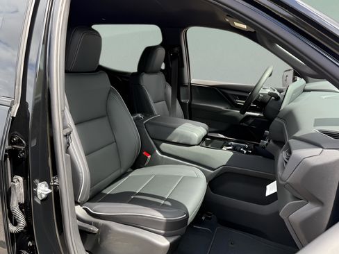 New 2026 Chevrolet Silverado EV LT image 17