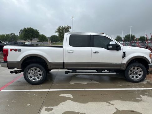 Used 2019 Ford F250 Lariat w/ Lariat Ultimate Package AWD/4WD image 14