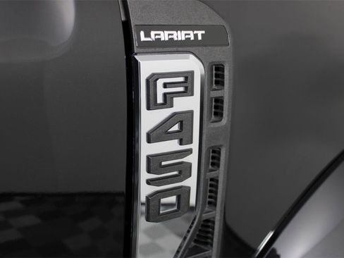 Used 2025 Ford F450 Lariat w/ Lariat Ultimate Package image 11