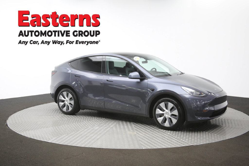 Used 2023 Tesla Model Y Long Range AWD/4WD image 43
