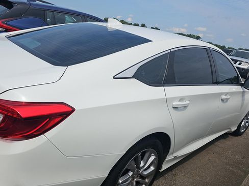 Used 2019 Honda Accord LX image 4