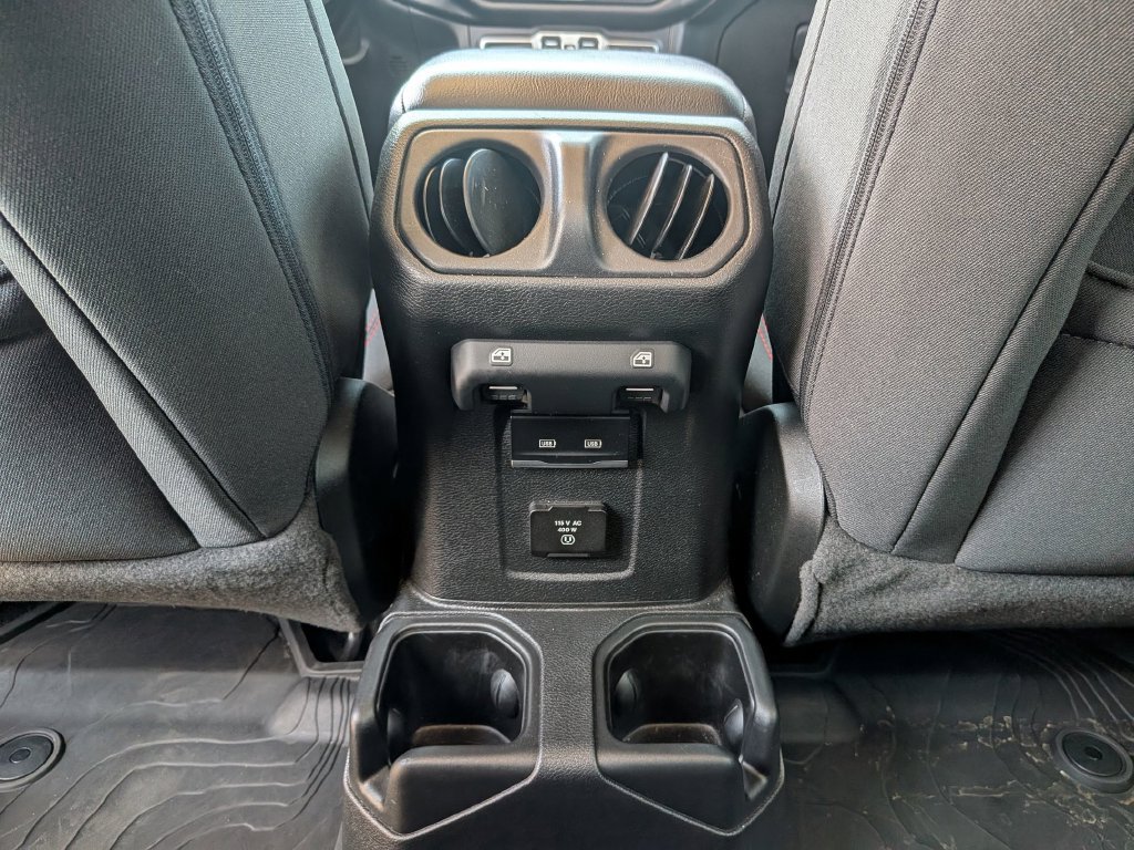 Used 2023 Jeep Gladiator Rubicon w/ LED Lighting Group AWD/4WD image 36