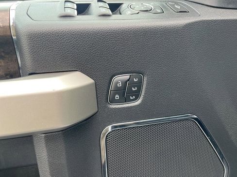 Used 2022 Ford F350 Lariat w/ Lariat Ultimate Package image 16