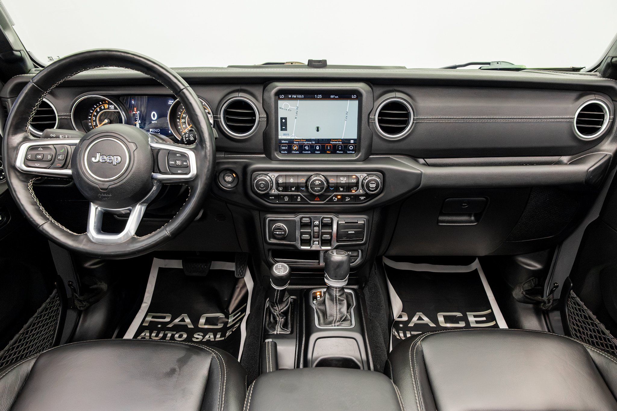 Used 2021 Jeep Wrangler Unlimited Sahara AWD/4WD image 38