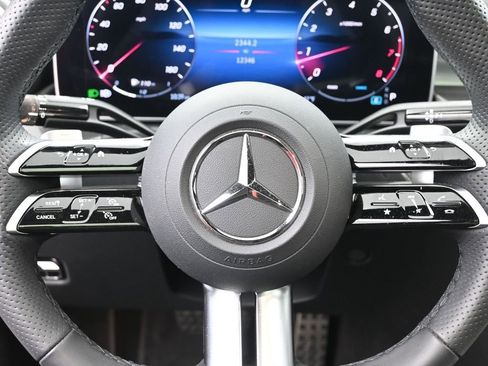 Used 2024 Mercedes-Benz C 300 4MATIC Sedan image 11