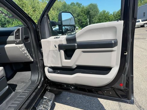 Used 2019 Ford F350 XL w/ STX Appearance Package AWD/4WD image 21