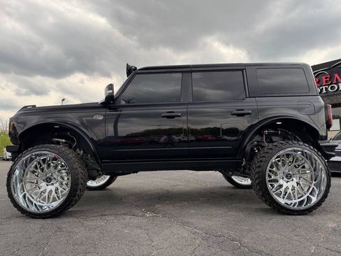 Used 2023 Ford Bronco Wildtrak AWD/4WD image 9