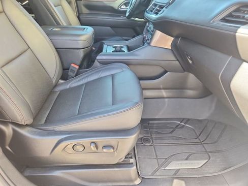 Certified 2024 Chevrolet Suburban High Country image 28